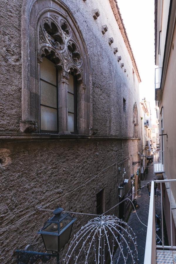 Appartamento Casa La Bifora Sorrento Esterno foto